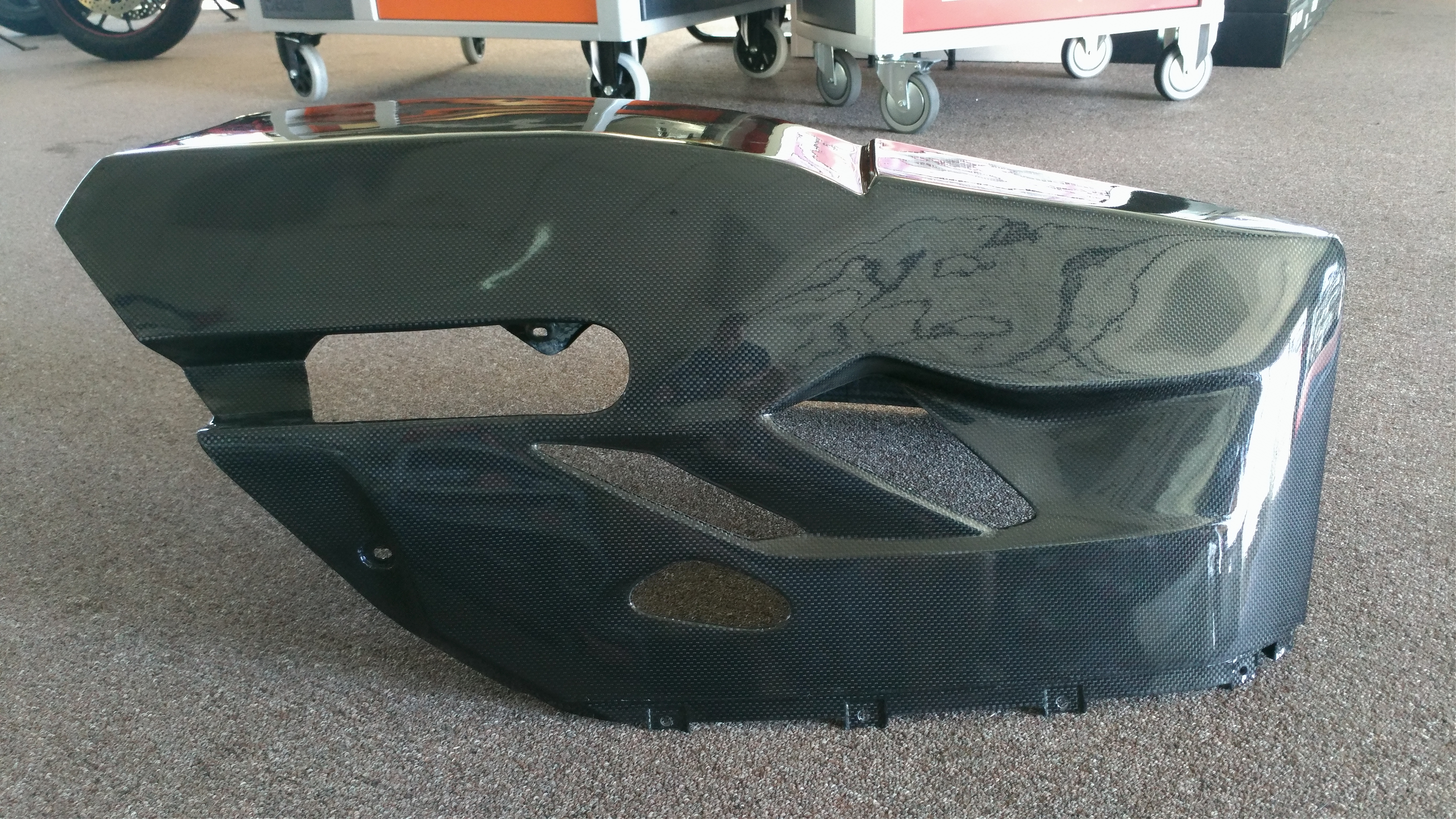 CARBONVANI - DUCATI PANIGALE RACING VERSION BELLY PAN FOR UNDER TAIL EXHAUSTS - AKRAPOVIC, QD, ZARD and TERMIGNONI FORCE CARBONVANI - DUCATI PANIGALE RACING VERSION BELLY PAN FOR UNDER TAIL EXHAUSTS - AKRAPOVIC, QD, ZARD and TERMIGNONI FORCE
